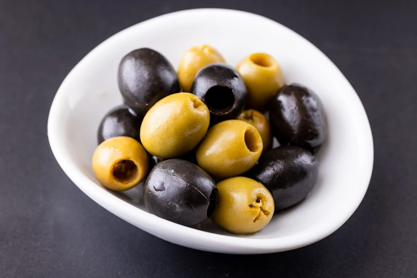 Mixed olives